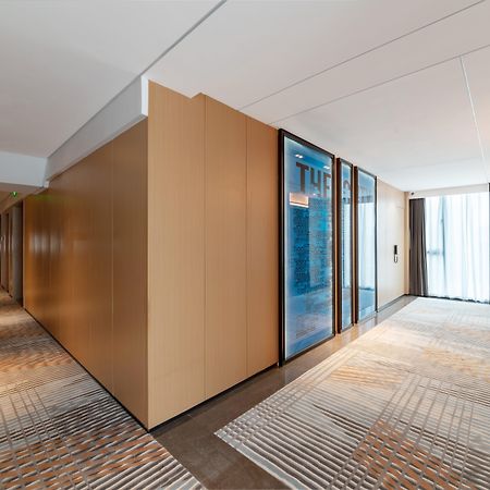 Holiday Inn Express Shenzhen Longhua By Ihg Exterior photo