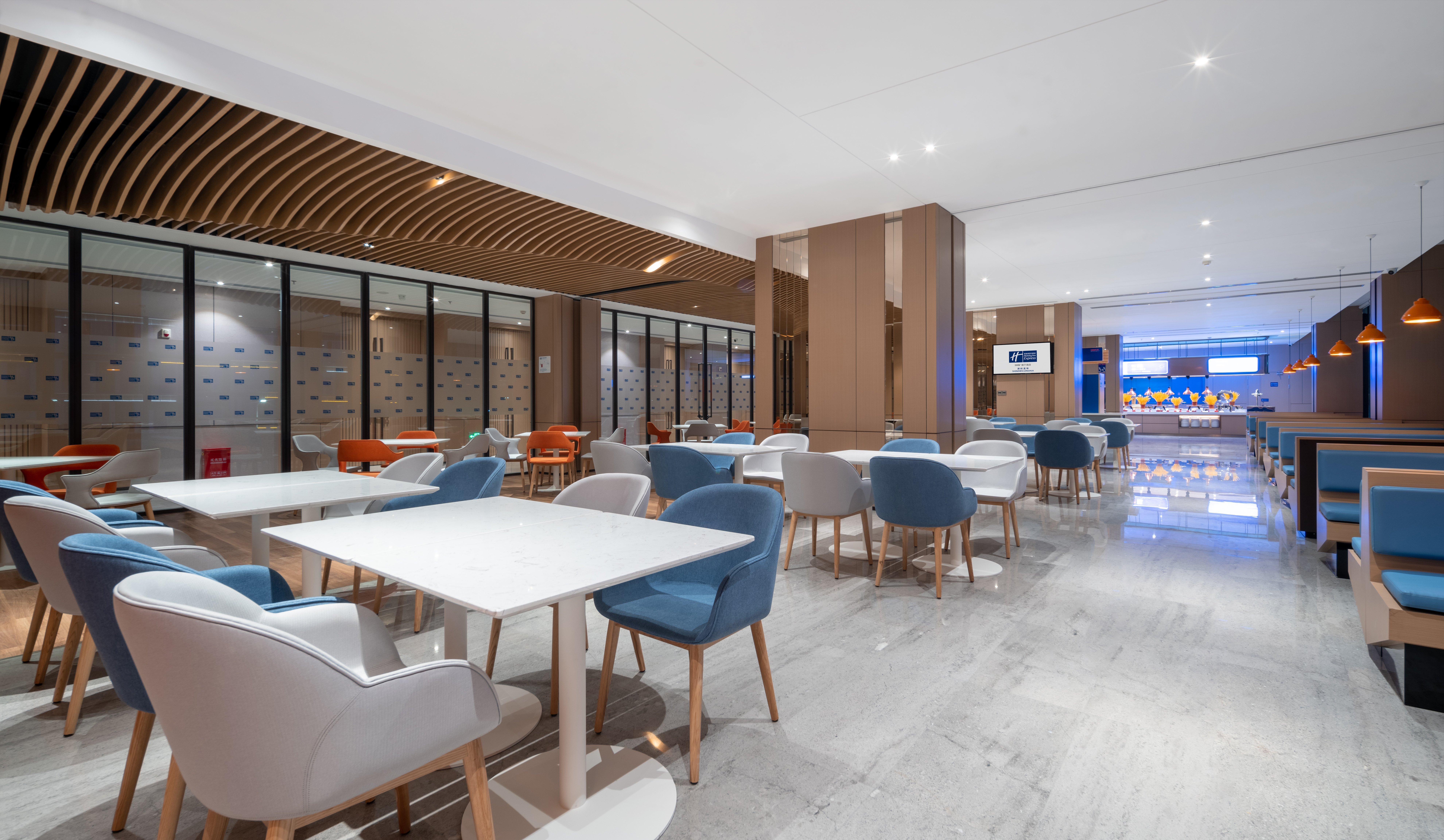 Holiday Inn Express Shenzhen Longhua By Ihg Exterior photo