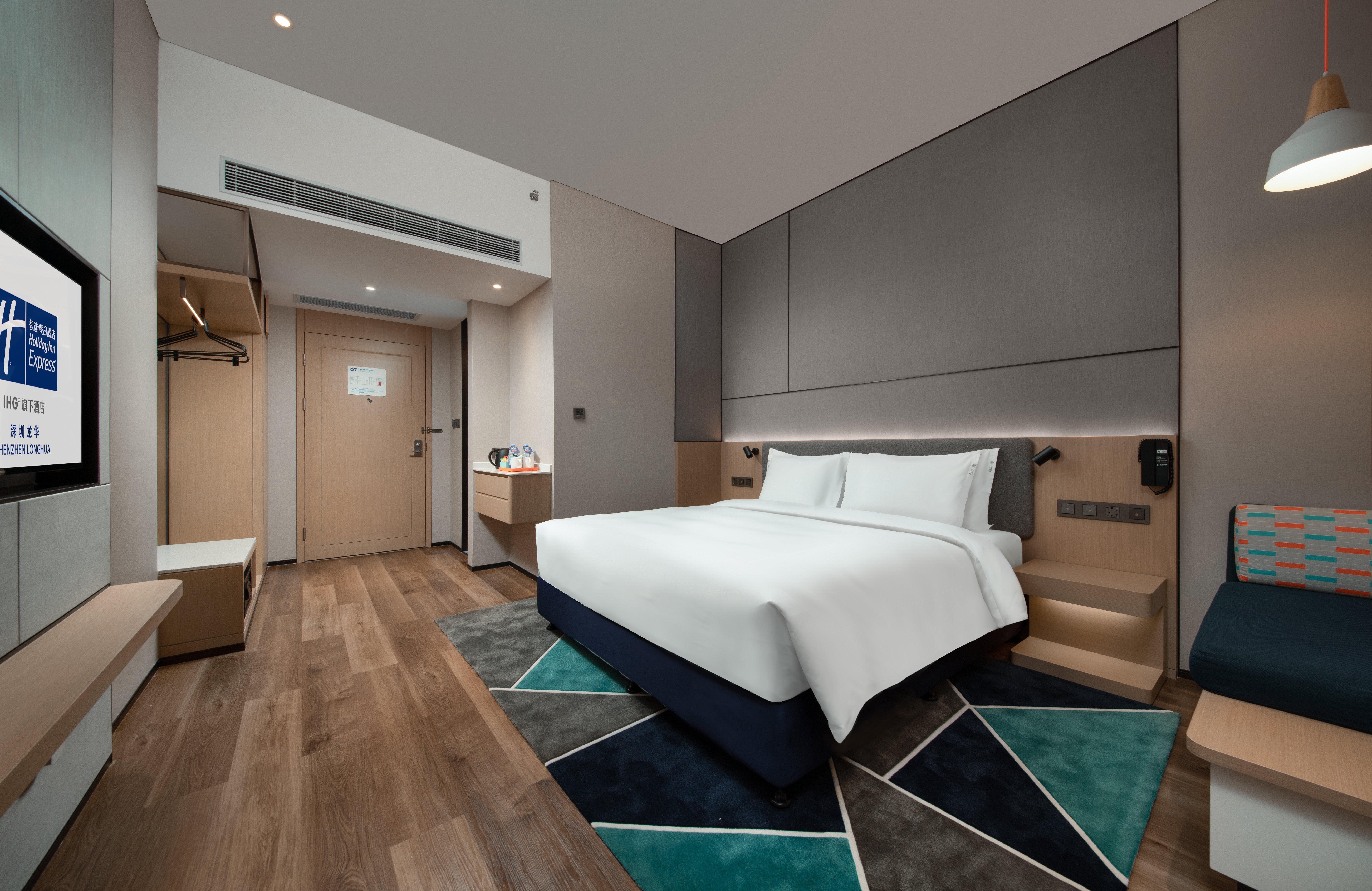 Holiday Inn Express Shenzhen Longhua By Ihg Exterior photo